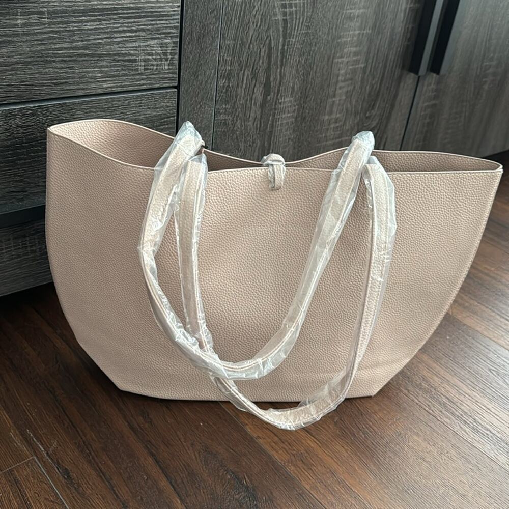 Badgley Mischka NWT Decorative Chain Tote in Taupe color and gold hardware. - Picture 5 of 10